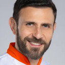 Carlos Ferro als Oliverio / Sisko (voice)