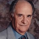 José Luis (Chavito) Marrero als Cirilo (segment "En Casa de los Viejitos")