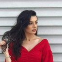 Marwa Karam als زينة