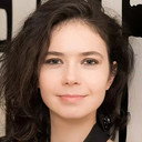 Alina Grigore als Simona Penciu