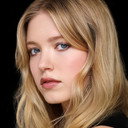 Shay Rudolph als Stacey McGill