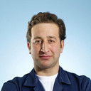 Emre Şen als Sergeant Önder