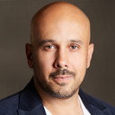 Gabriel Awan als Hector / Head Waiter
