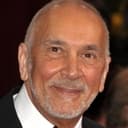 Frank Langella als Reverend Duncan