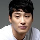 Han Kyu-won als Kim Yong-guk