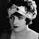 Ruth Hiatt als Mabel Smith
