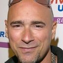 Warren Cuccurullo als Self