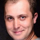 Степан Куликов als Airport worker