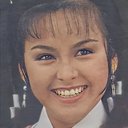 Debbie Chui als Boy's Girlfriend