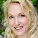 Anouska Eaton als Young Emily