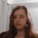 Rebecca Telford als Isla