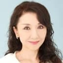 Kojou Chiaki als Yanagi Tatsuko [head of the beauty department]
