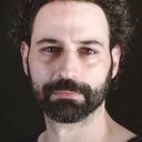 Ali Mert Yavuzcan als Aydın