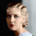 Miriam Seegar als June Denton