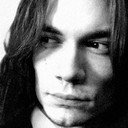 Thomas Delcarpio als Charles Manson