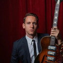 Adam Meisterhans als Self - Guitar