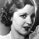 Meg Lemonnier als Secretary