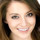 Anya Whelan-Smith als Clara