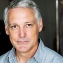 Paul Keany als St. Regis Butler