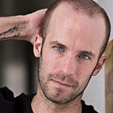 Ash Catherwood als State Police Officer