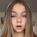 Valentina Tronel als (voice) (uncredited)