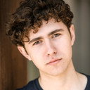 Jack Walton als Vince