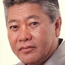Danny Kamekona als Mr. Hirohito