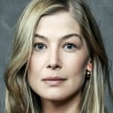 Rosamund Pike als Elizabeth Malet