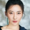 Lily Ji als Meilin Gao