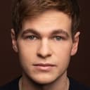 Graham Patrick Martin als Alex