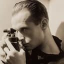 Henri Cartier-Bresson als Le domestique anglais (uncredited)