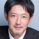 Michitaka Tsutsui als Jin Koishikawa