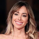 Grecia Castta als Recepcionista estupenda