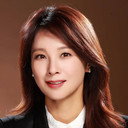 권성현 als Jang Seok-goo's Wife