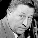 Russ Hodges als Announcer