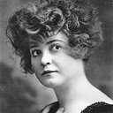 Alice Howell als Back Room Diner / Party Guest (uncredited)