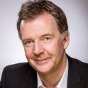 François De Brigode als le journaliste sportif (voice)
