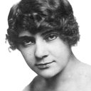 Winifred Greenwood als Mrs. Mogroity