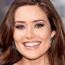 Megan Boone als Megan