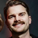 Lucas Simonsson als Self
