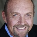 John Ashton als Frank Arnold