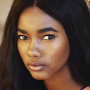 Mariama Diallo als Tesha