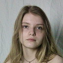 Laurel Meyer als Yuna