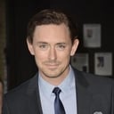 JJ Feild als Fred Garland