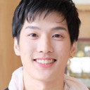 ธโนทัย เอื้ออมรรัตน์ als Tuy