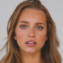 Margarida Corceiro als Eva Borges Lacerda