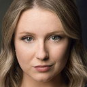 Christine Oswald als Lauren