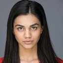 Lisa Ambalavanar als Emily