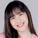Panisara Yang als Lina