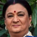 Bharati Achrekar als Ramesh's Wife & Lalita's Sister-In-Law